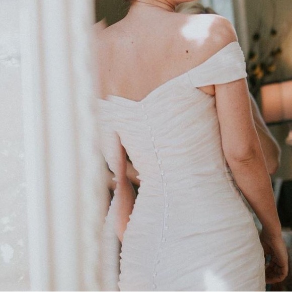 Essense of Australia Fit and Flare Organza Wedding Dress D1932 Discontinued - Picture 3 of 6